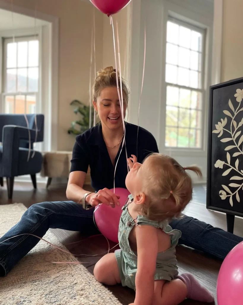 Amber Heard children news